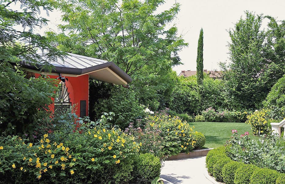 Giardino con Piscina - Progetto giardino Villa Privata - I colori della natura