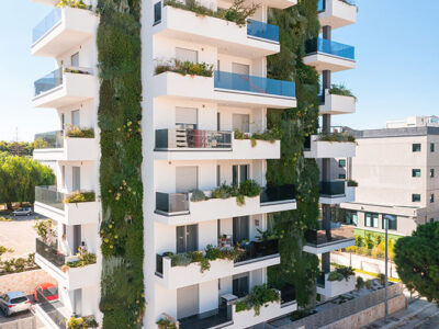  Green building facade - Residence Bari