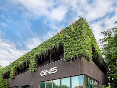  Green building facade - GNS System News Spa